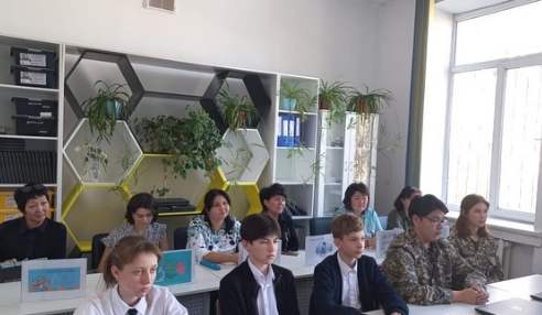СШ им Н. Алдабергенова проведено заседание НОУ "Лига Самообразования"